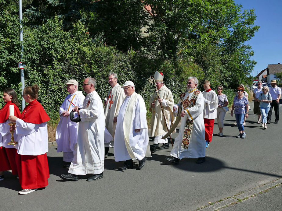 Festgottesdienst zum 1.000 Todestag des Heiligen Heimerads auf dem Hasunger Berg (Foto: Karl-Franz Thiede)